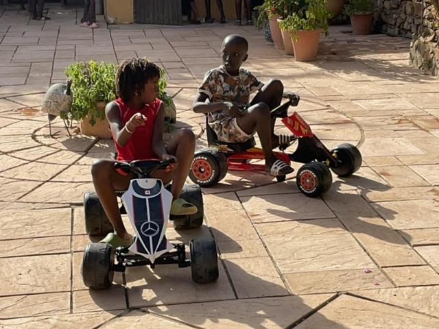 Villa Charles - Ile De Gorée エクステリア 写真
